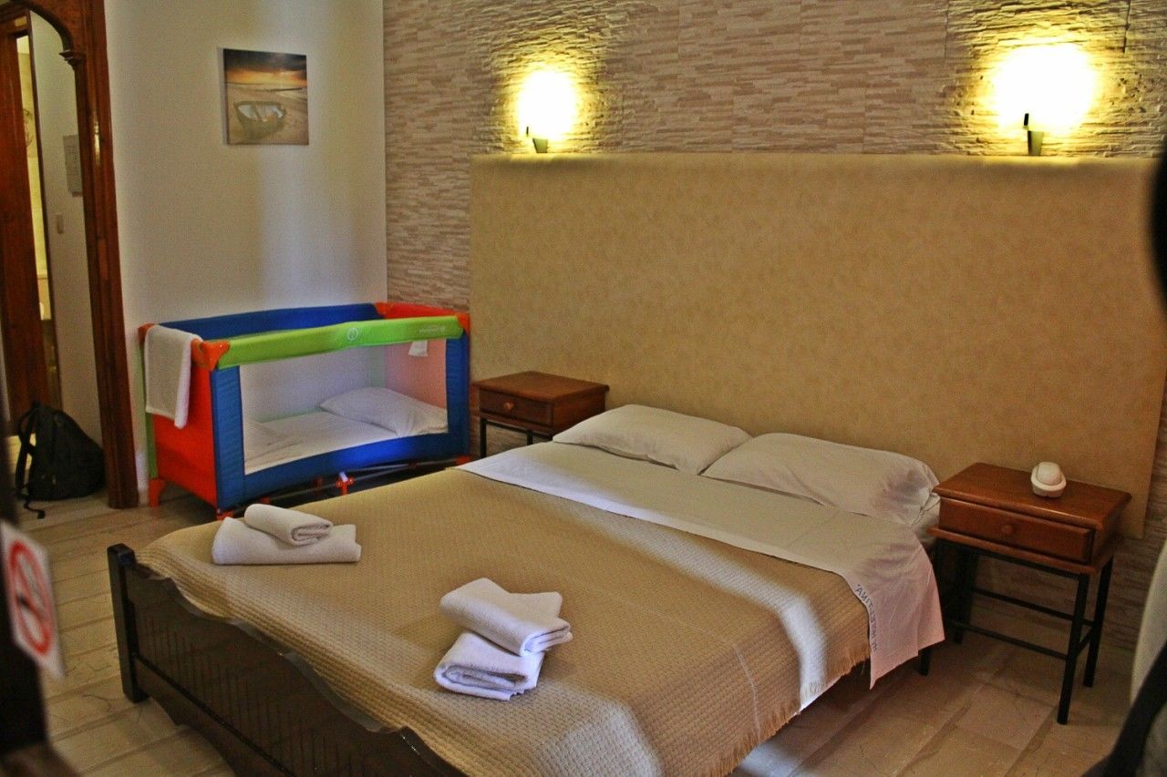 Tina Hotel Limni  Kamer foto