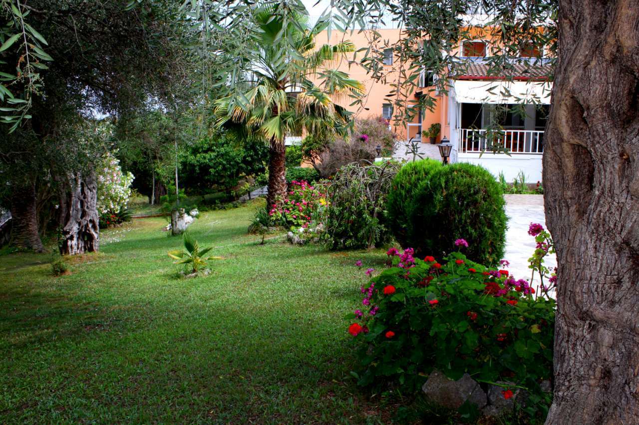 Tina Hotel Limni  Buitenkant foto
