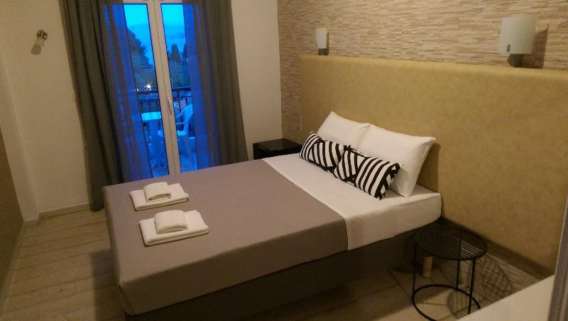 Tina Hotel Limni  Buitenkant foto